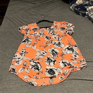 Detailed cap sleeve size Large